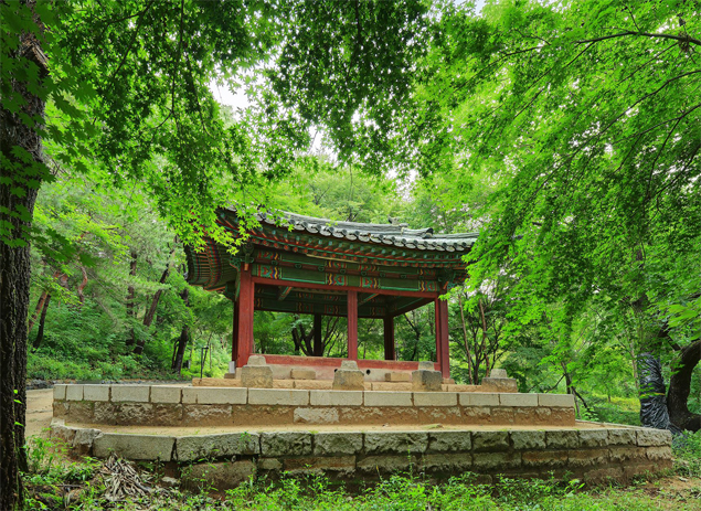 The Gwandeokjeong Pavilion